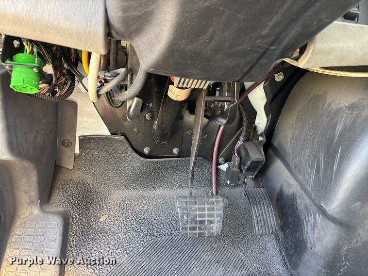 image for item YA3361 2019 International 4300 refrigerated truck