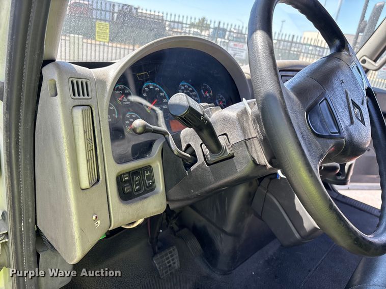 image for item YA3361 2019 International 4300 refrigerated truck