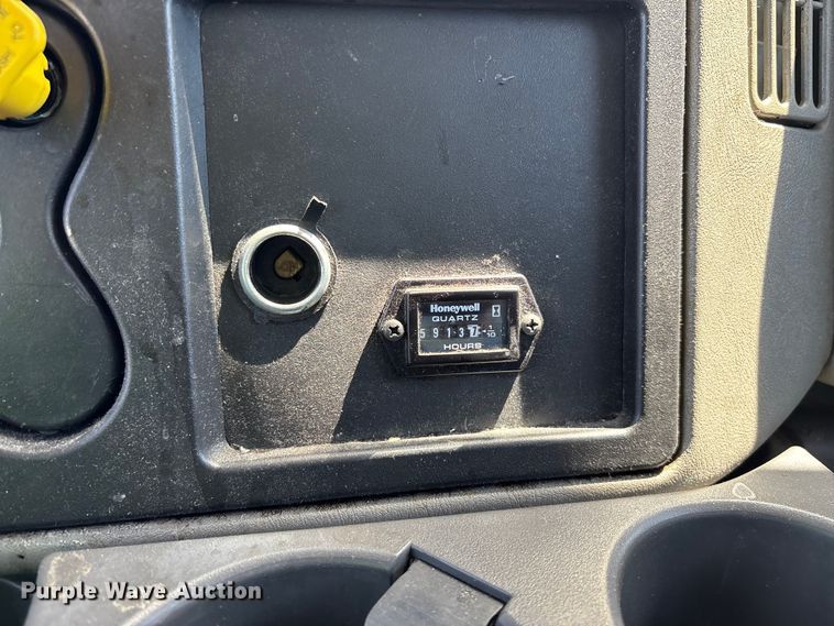 image for item YA3361 2019 International 4300 refrigerated truck