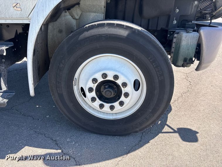 image for item YA3361 2019 International 4300 refrigerated truck