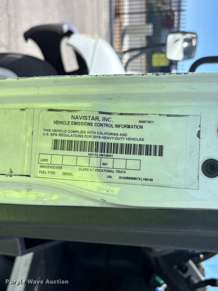 image for item YA3361 2019 International 4300 refrigerated truck