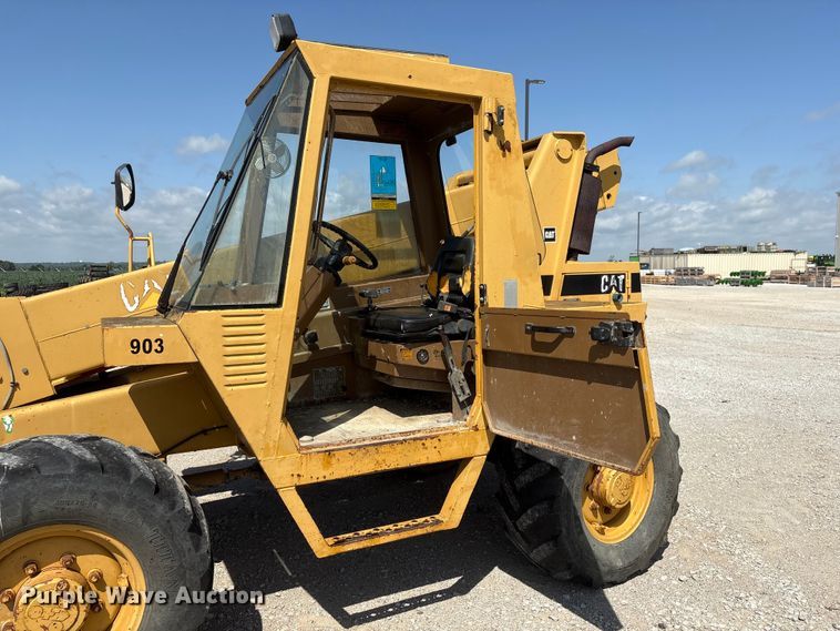image for item DO5245 Caterpillar RT50 telehandler