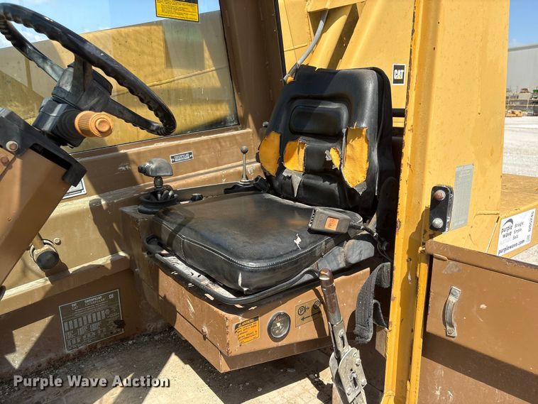image for item DO5245 Caterpillar RT50 telehandler