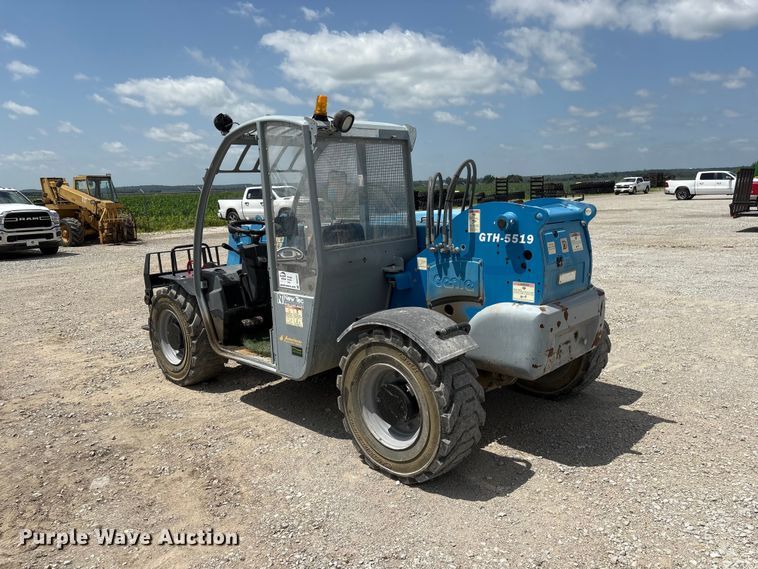 image for item DO5247 2014 Genie GTH-5519 telehandler