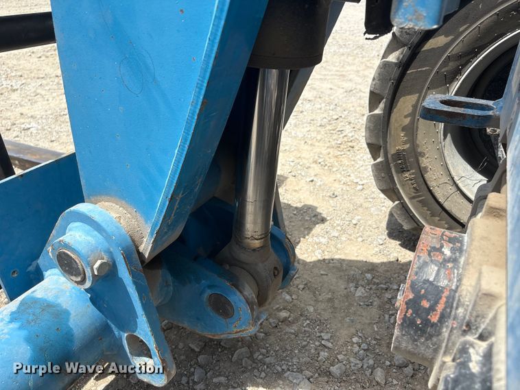 image for item DO5247 2014 Genie GTH-5519 telehandler