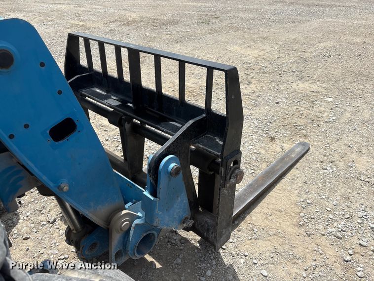 image for item DO5247 2014 Genie GTH-5519 telehandler
