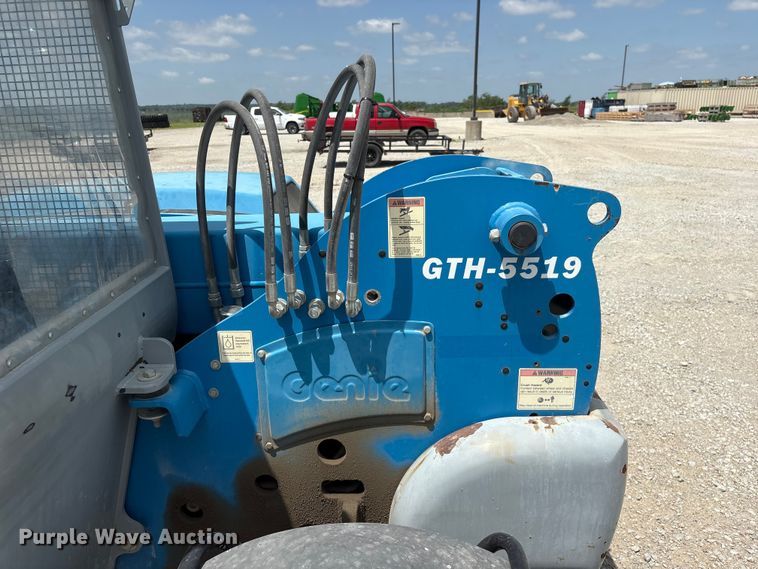 image for item DO5247 2014 Genie GTH-5519 telehandler