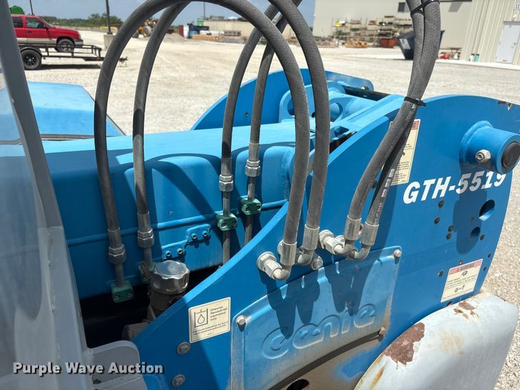 image for item DO5247 2014 Genie GTH-5519 telehandler