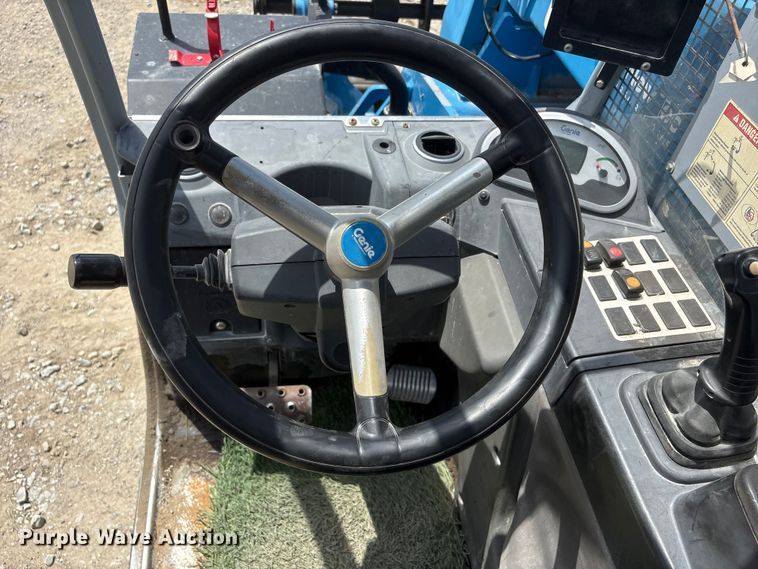 image for item DO5247 2014 Genie GTH-5519 telehandler