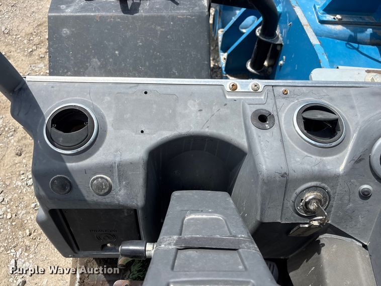 image for item DO5247 2014 Genie GTH-5519 telehandler