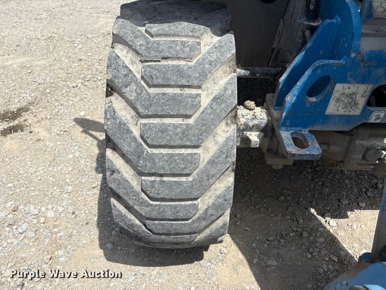 image for item DO5247 2014 Genie GTH-5519 telehandler