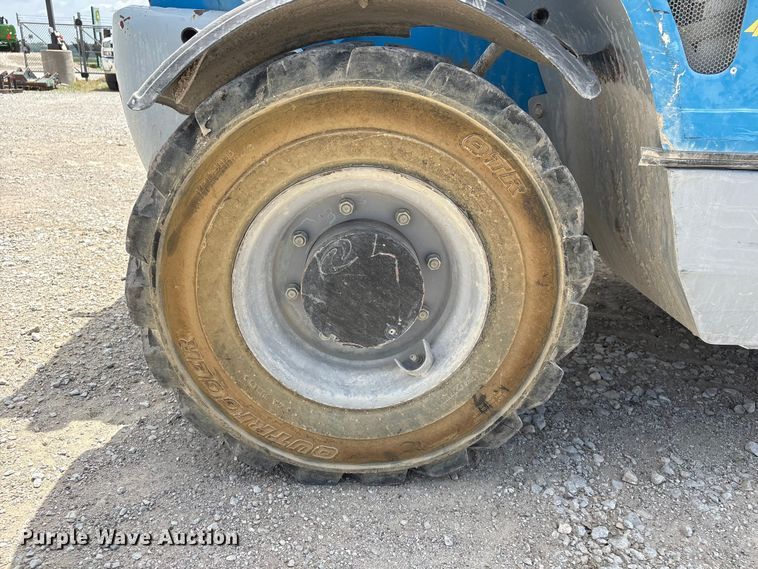 image for item DO5247 2014 Genie GTH-5519 telehandler