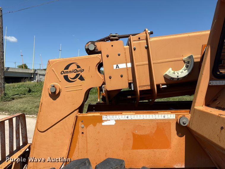 image for item DO5252 2000 Lull 844C-42 telehandler