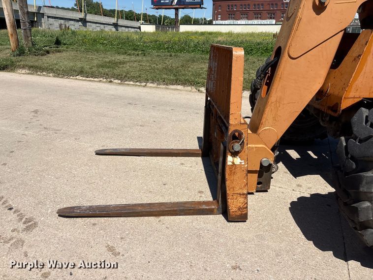 image for item DO5252 2000 Lull 844C-42 telehandler