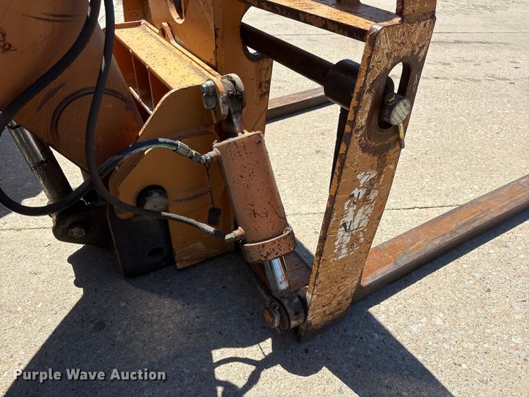 image for item DO5252 2000 Lull 844C-42 telehandler