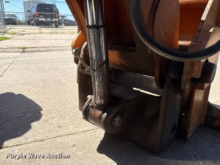 image for item DO5252 2000 Lull 844C-42 telehandler