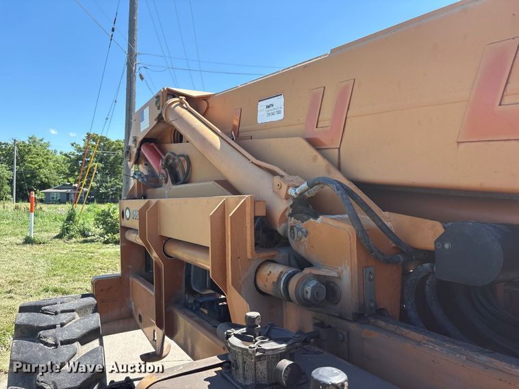 image for item DO5252 2000 Lull 844C-42 telehandler