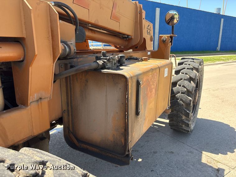 image for item DO5252 2000 Lull 844C-42 telehandler