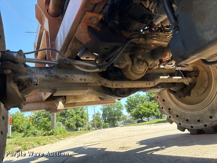 image for item DO5252 2000 Lull 844C-42 telehandler