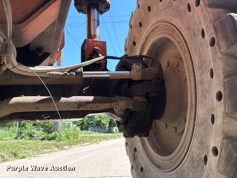 image for item DO5252 2000 Lull 844C-42 telehandler