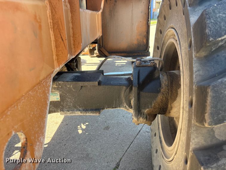 image for item DO5252 2000 Lull 844C-42 telehandler