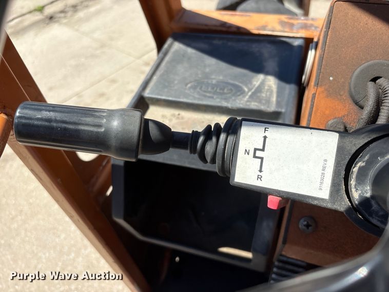 image for item DO5252 2000 Lull 844C-42 telehandler