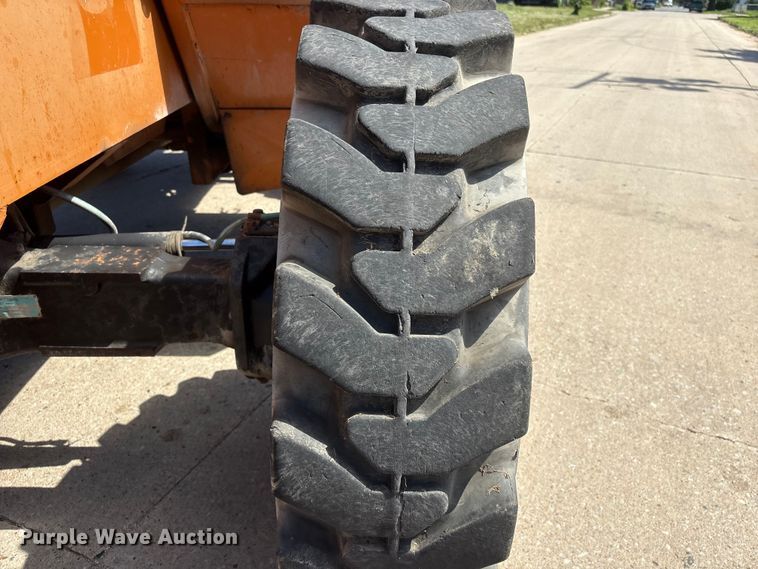 image for item DO5252 2000 Lull 844C-42 telehandler