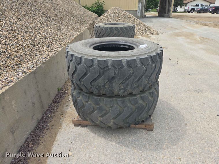 image for item DP8943 (4) 20.5R25 Michelin XHA2 tires