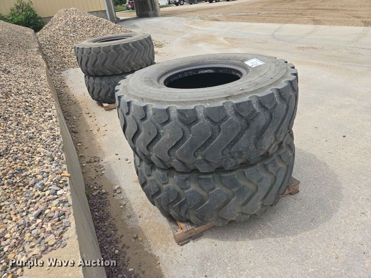 image for item DP8943 (4) 20.5R25 Michelin XHA2 tires