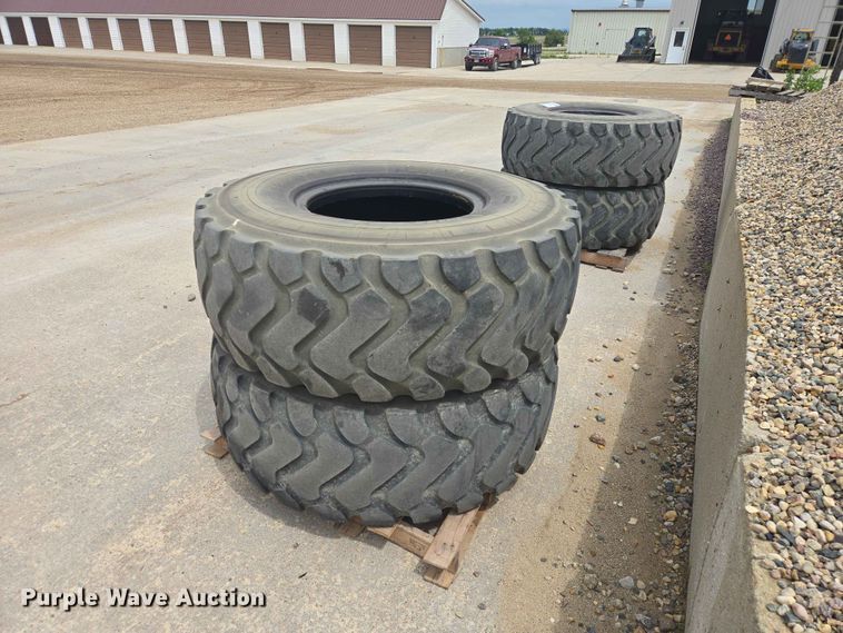 image for item DP8943 (4) 20.5R25 Michelin XHA2 tires