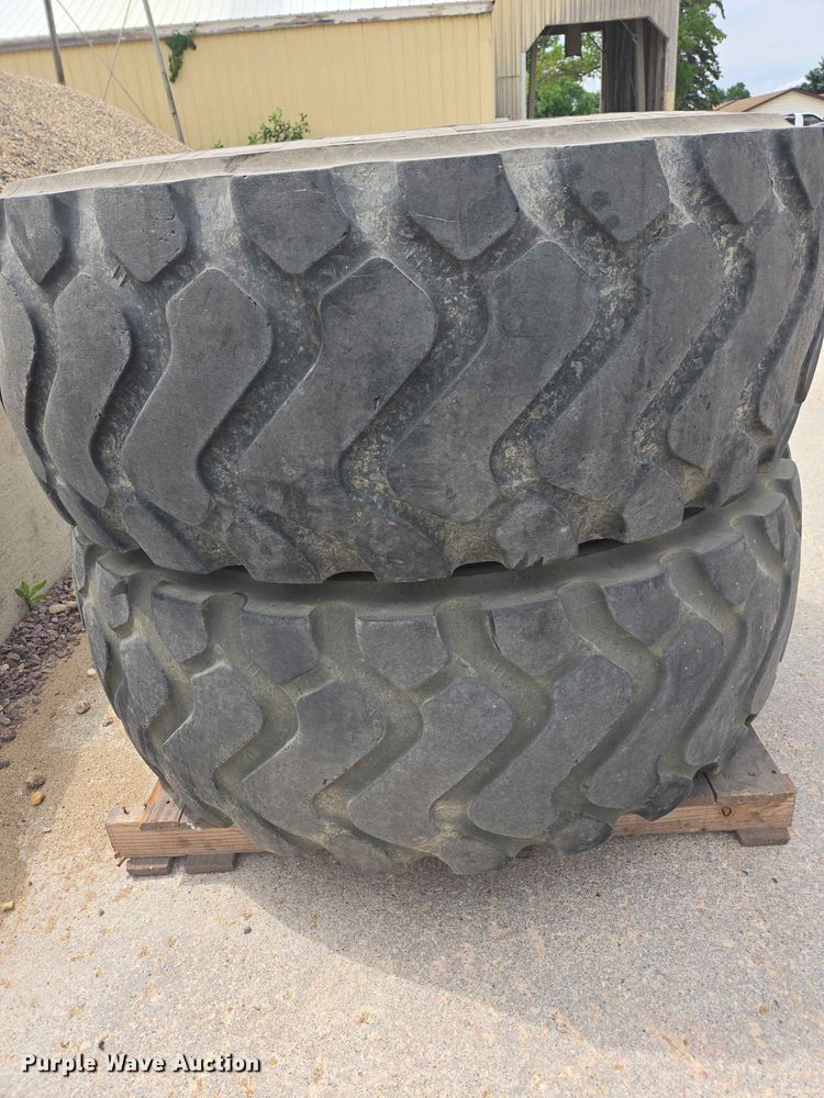 image for item DP8943 (4) 20.5R25 Michelin XHA2 tires
