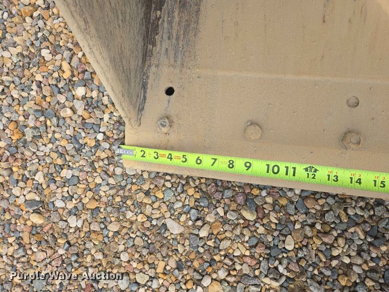 image for item DP8944 2019 Caterpillar 906M wheel loader