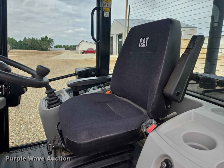 image for item DP8944 2019 Caterpillar 906M wheel loader