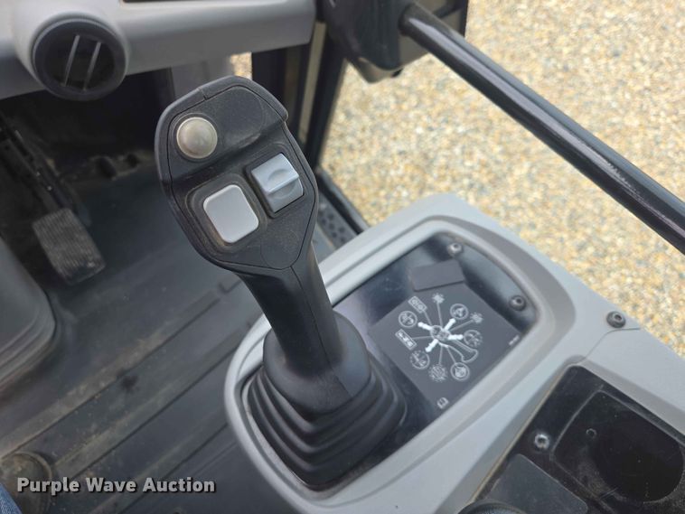 image for item DP8944 2019 Caterpillar 906M wheel loader