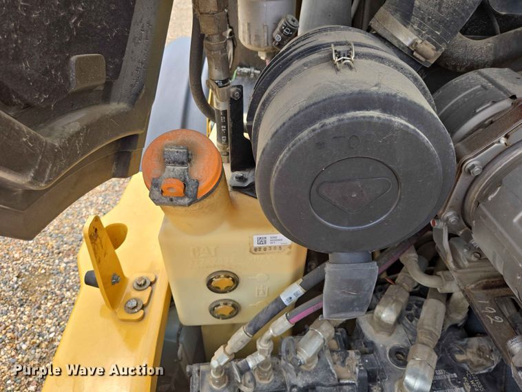 image for item DP8944 2019 Caterpillar 906M wheel loader