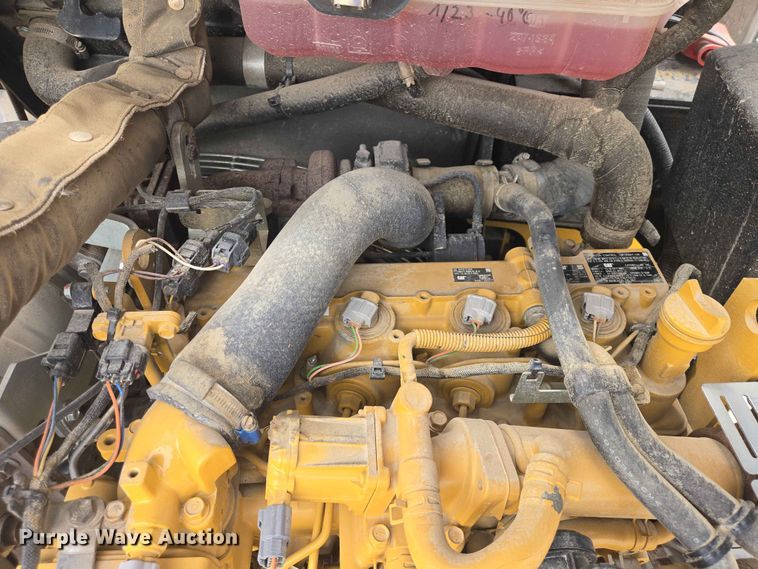 image for item DP8944 2019 Caterpillar 906M wheel loader