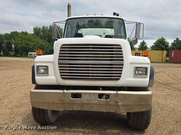 image for item DP8945 1995 Ford LT9000 ready mix truck