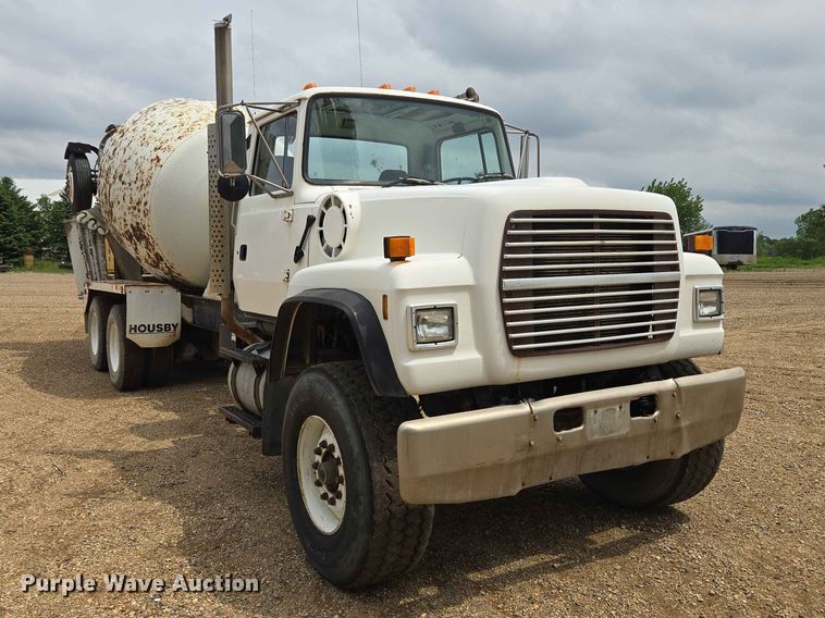 image for item DP8945 1995 Ford LT9000 ready mix truck