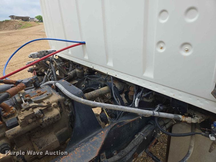 image for item DP8945 1995 Ford LT9000 ready mix truck