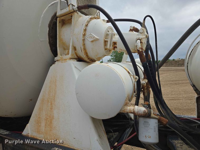 image for item DP8945 1995 Ford LT9000 ready mix truck