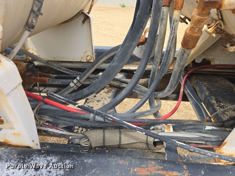 image for item DP8945 1995 Ford LT9000 ready mix truck