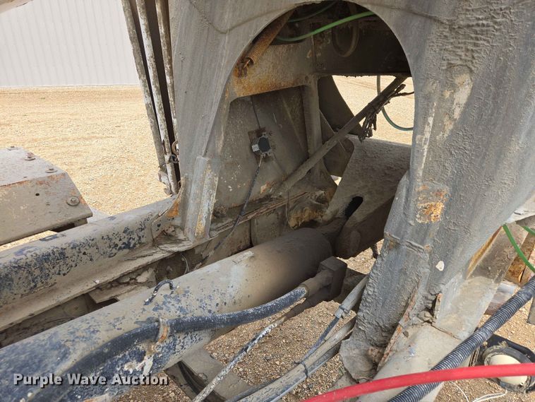 image for item DP8945 1995 Ford LT9000 ready mix truck
