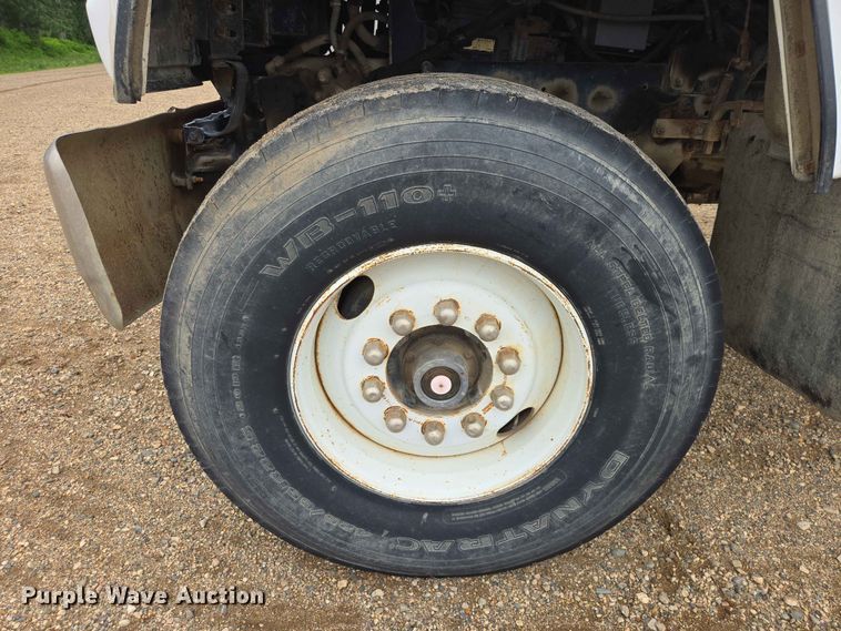 image for item DP8945 1995 Ford LT9000 ready mix truck