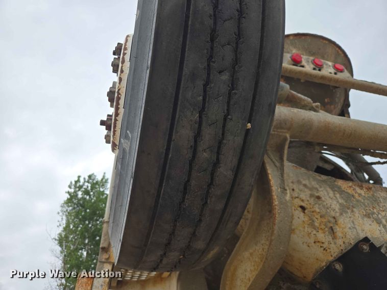 image for item DP8945 1995 Ford LT9000 ready mix truck