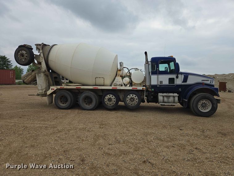 image for item DP8946 2001 Kenworth W900 ready mix truck