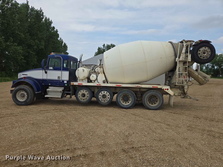 image for item DP8946 2001 Kenworth W900 ready mix truck