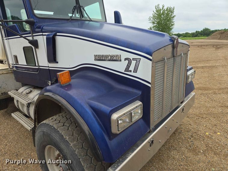 image for item DP8946 2001 Kenworth W900 ready mix truck