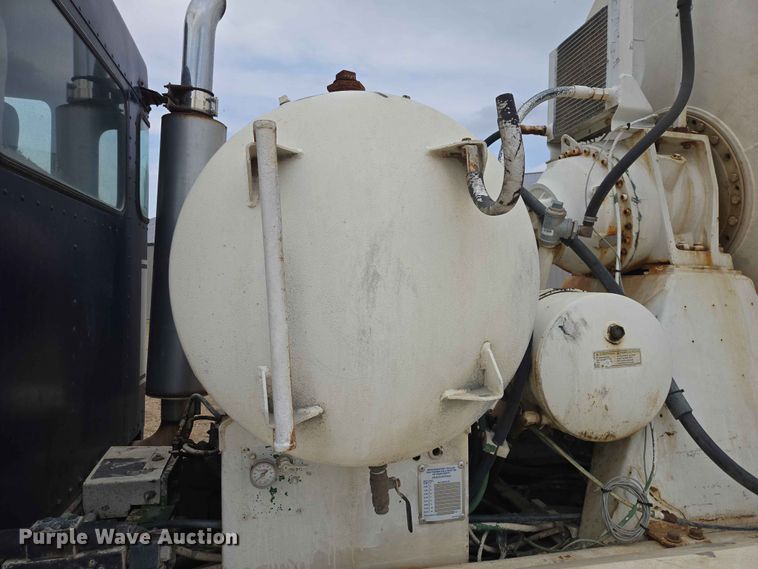 image for item DP8946 2001 Kenworth W900 ready mix truck
