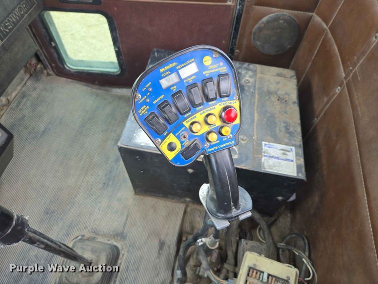 image for item DP8946 2001 Kenworth W900 ready mix truck