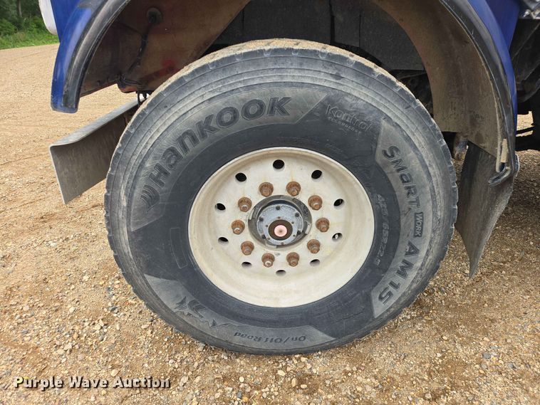 image for item DP8946 2001 Kenworth W900 ready mix truck